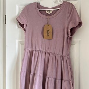 Listicle jersey maxi dress with pockets. Lovely lavender